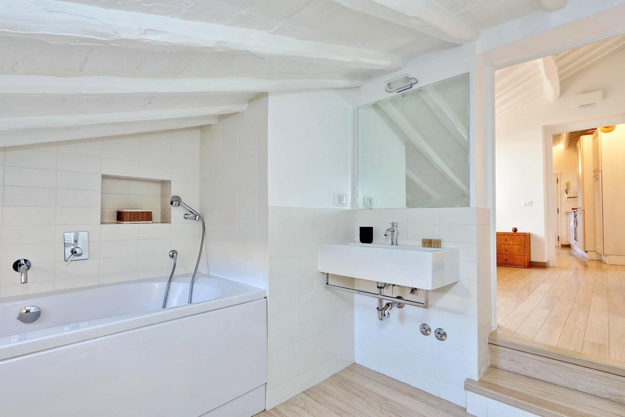 Pantheon Charming Attic | Romeloft Apartamento *