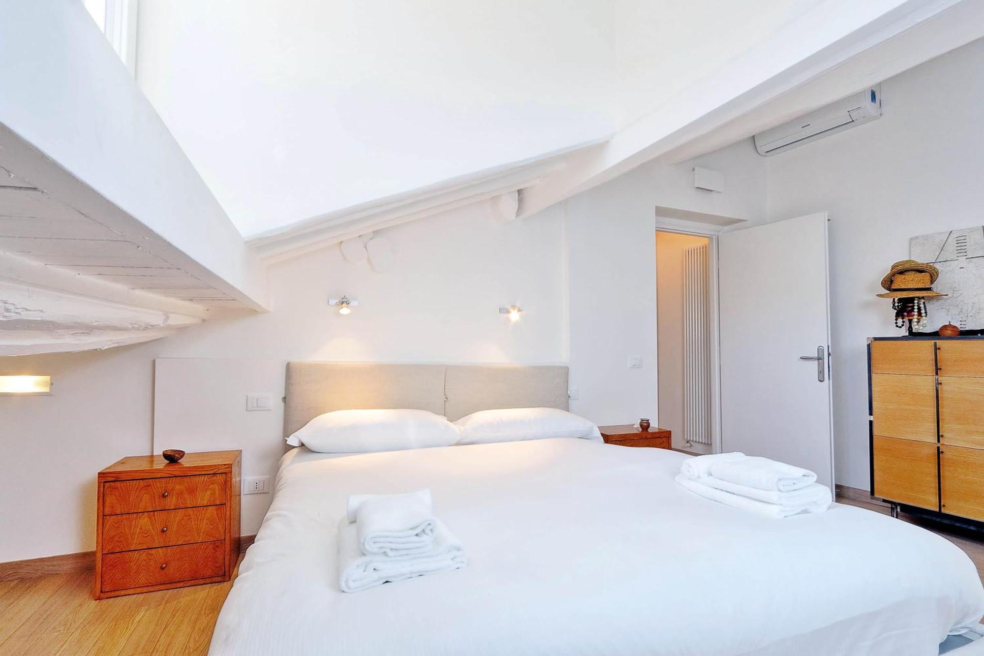 Apartamento Pantheon Charming Attic | Romeloft Roma